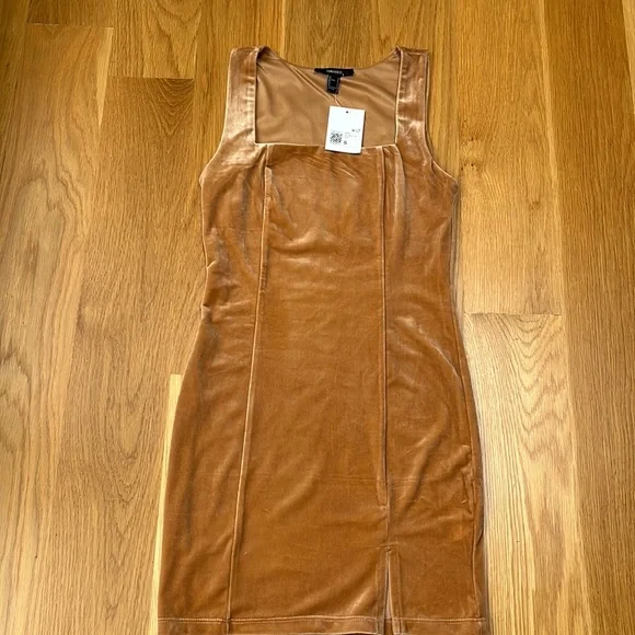 NWT Forever 21 Dress Size Small - Picture 1 of 5